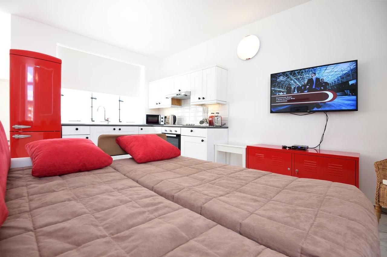 Grand Harbour Apartment