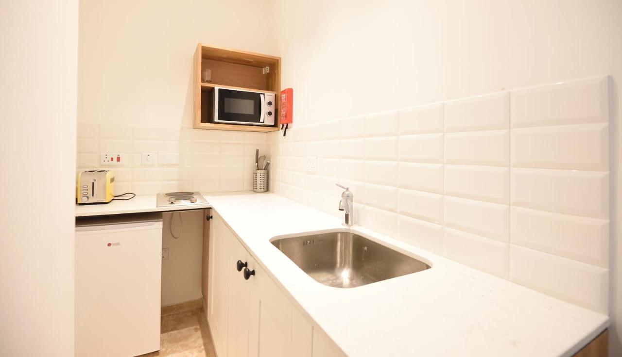 Grand Harbour Apartment *